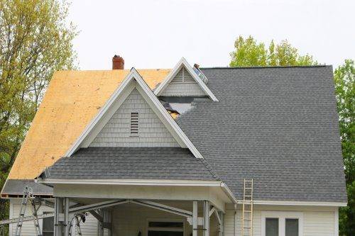 Buying A New Home: What To Look For Around The Roof